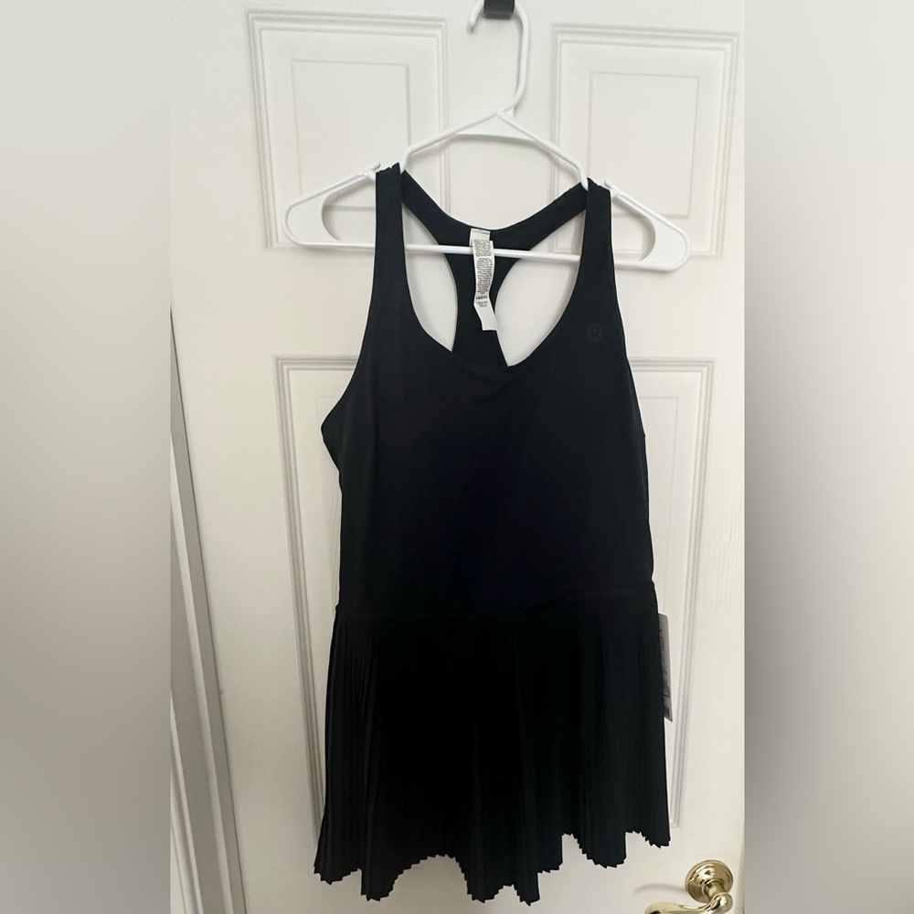 Scoop neck pleated tennis dress